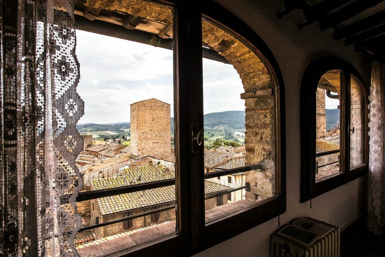 The Artists' Tower - Amazing View From The Tower Lägenhet San Gimignano Exteriör bild